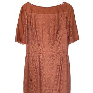 Short sleeve vintage-inspired lace cocktail dress